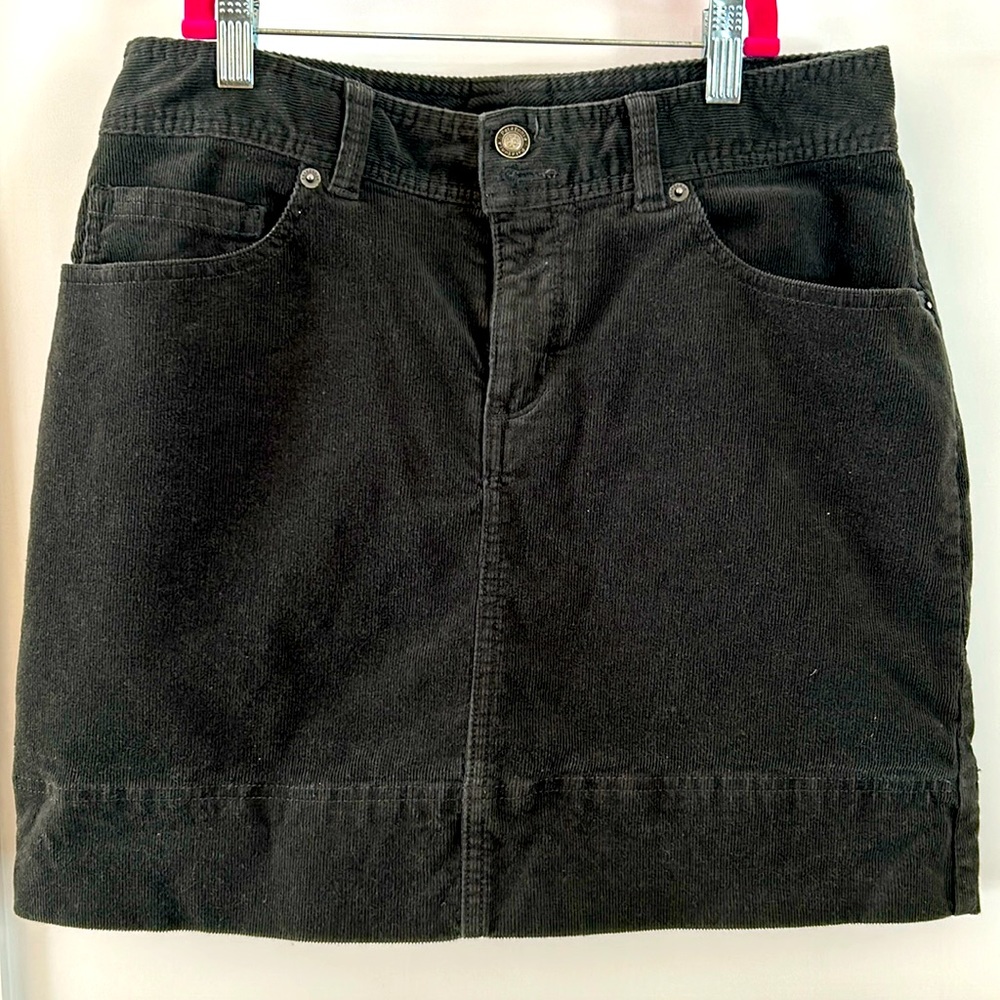 Size 6, corduroy, Patagonia mini skirt